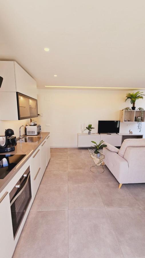 Nogalera Quintessence Apartment With Private Parking By Namaste Elite 토레몰리노스 외부 사진