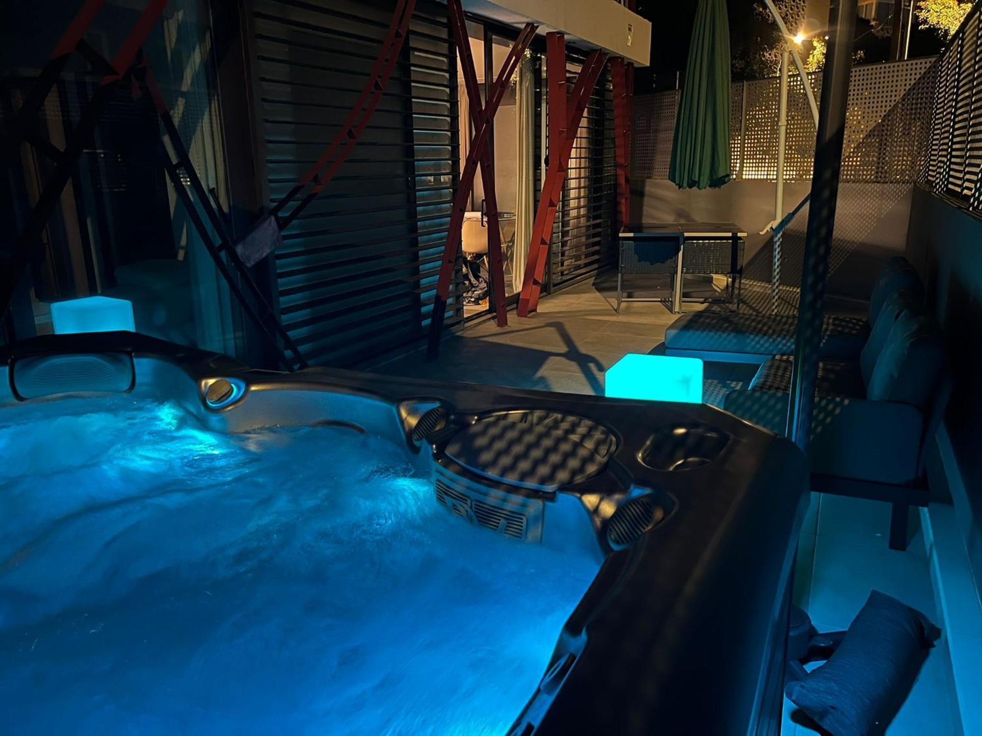 Nogalera Quintessence Apartment With Private Parking By Namaste Elite 토레몰리노스 외부 사진